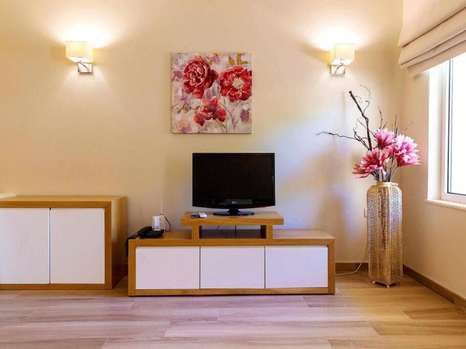 Sol I - Pool And Garden & Gym & Willa Albufeira